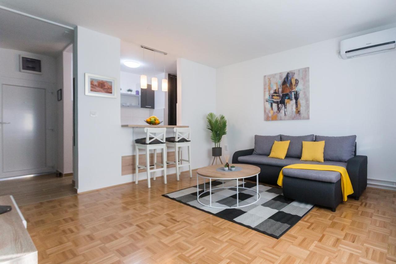 אוסילק Apartman Lariva מראה חיצוני תמונה