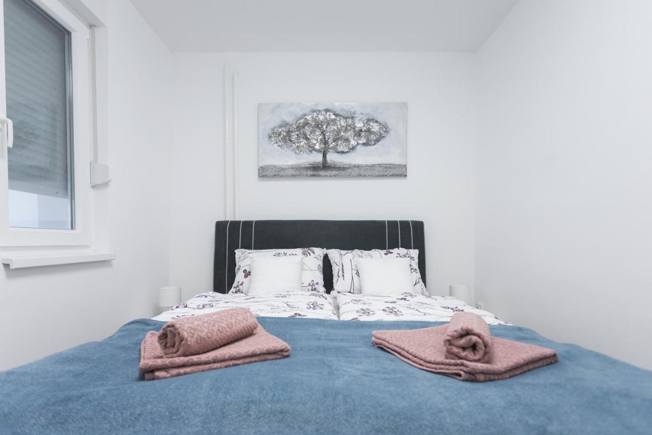 אוסילק Apartman Lariva מראה חיצוני תמונה